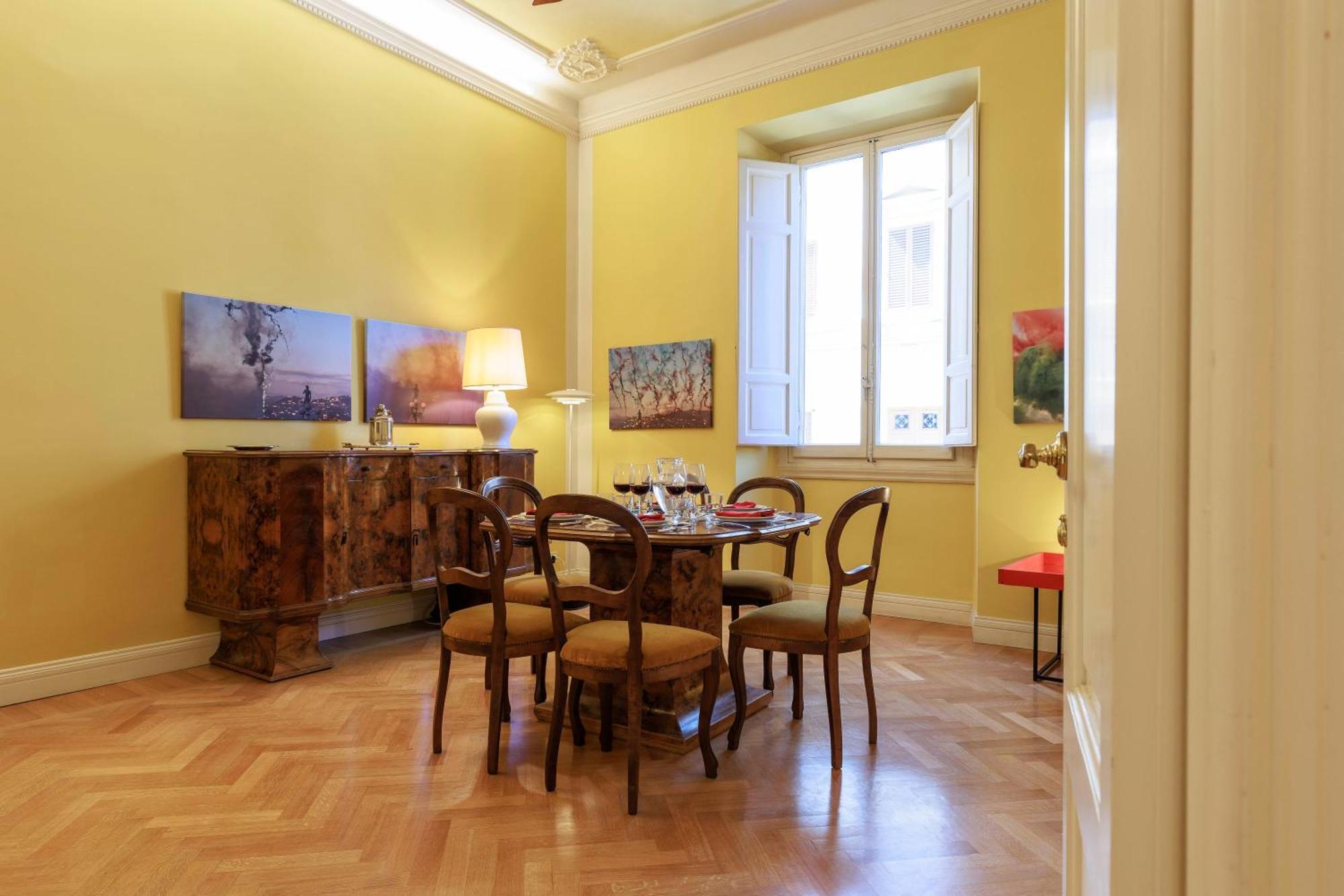 Huge With Private Garden * Florencia