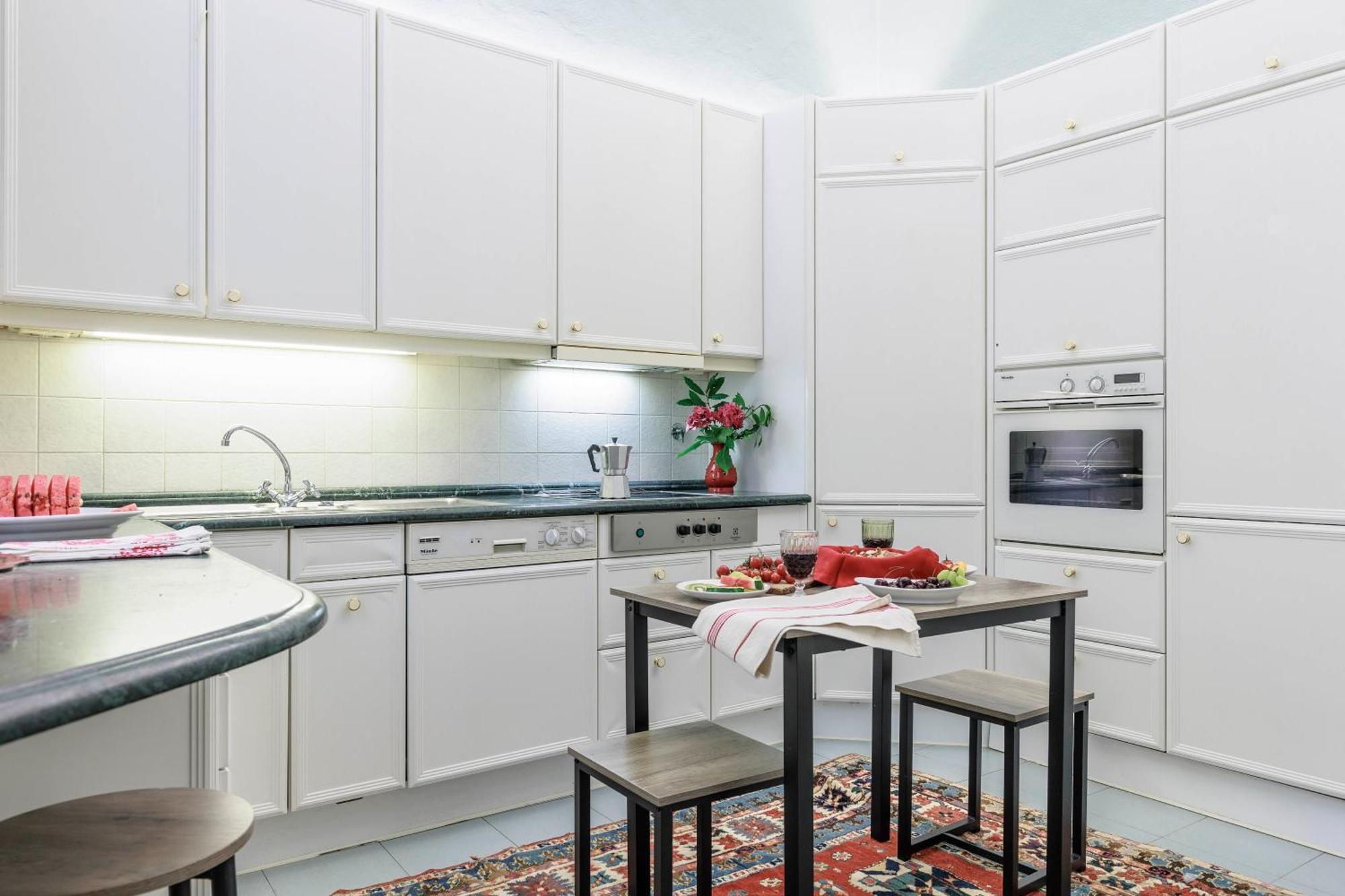Huge With Private Garden Apartamento Florencia
