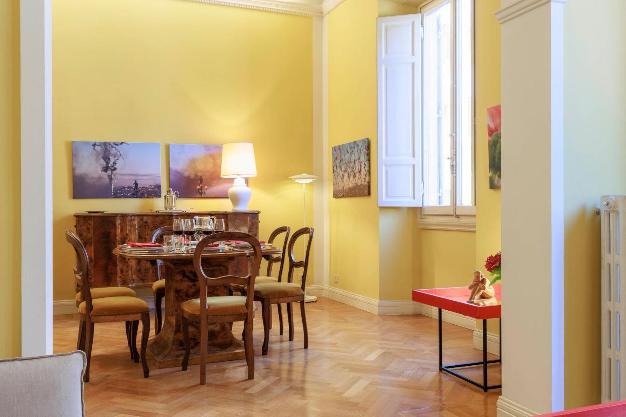 Huge With Private Garden Apartamento Florencia