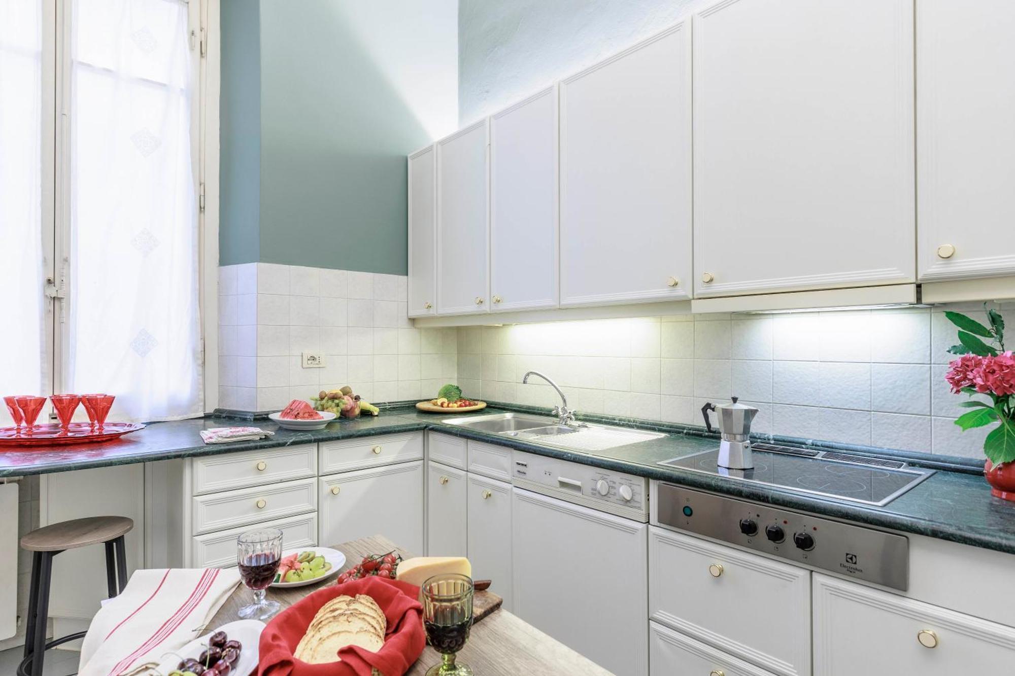 Huge With Private Garden Florencia