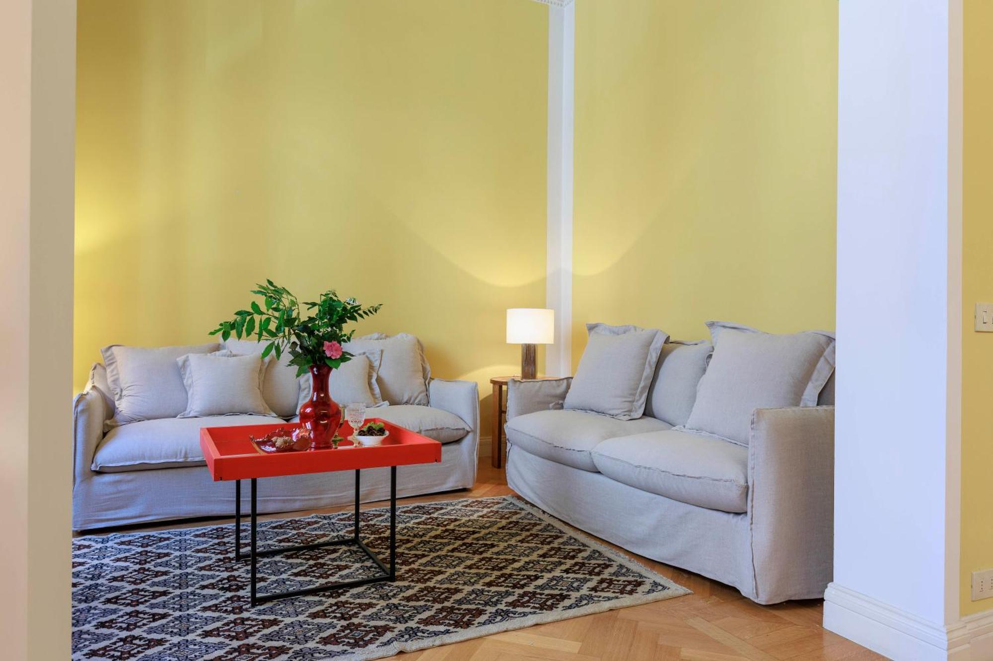 Huge With Private Garden Apartamento